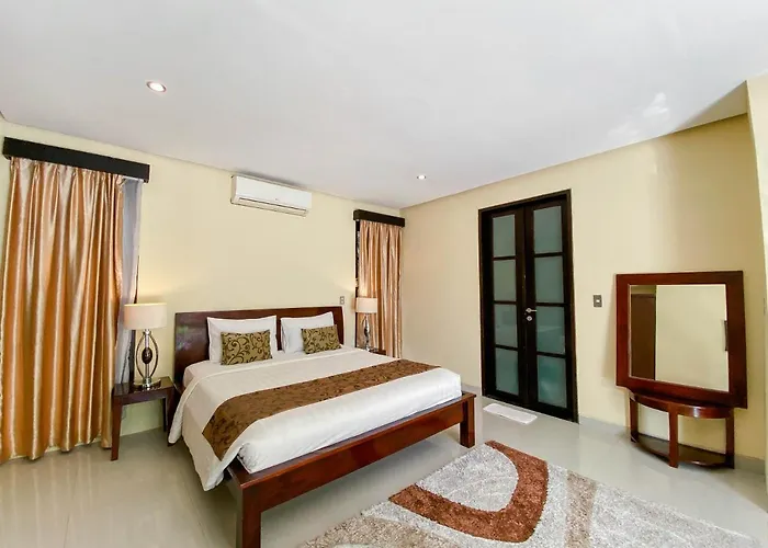 Hotel Cometa Villas By Premier Hospitality *